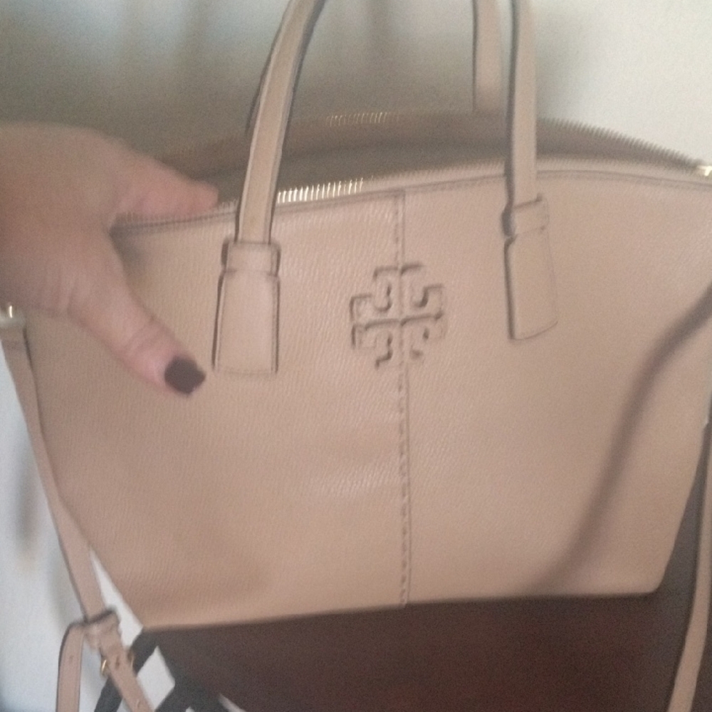 Elegant Tan Handbag